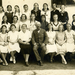 img964 1933 júniusban végzett polgárista lányok Monor